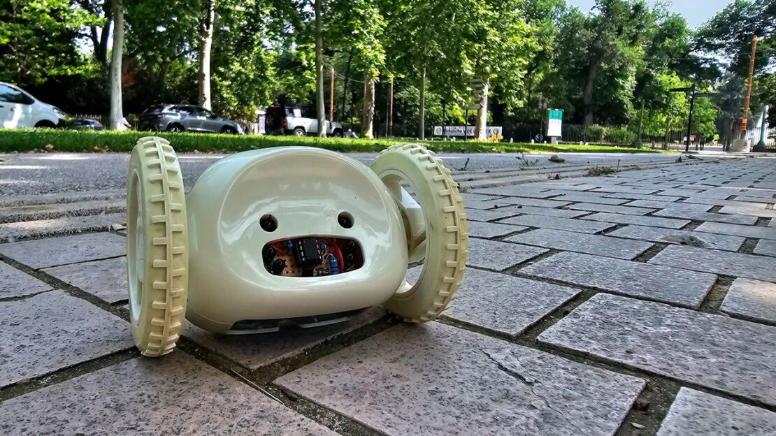 DEMO51 Zeph Thibodeau — Manif à Toulouse : naissance d’un robot social